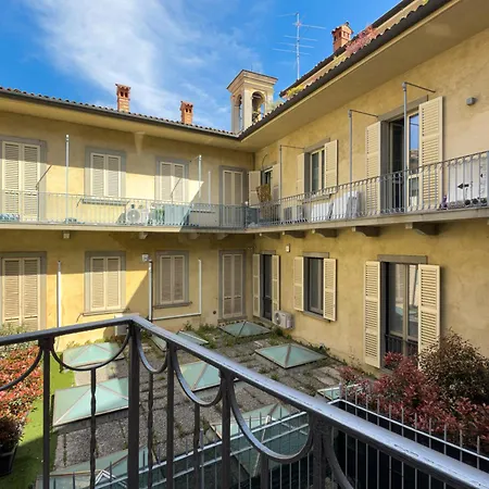 Il Riparo In Centro Citta Apartment *